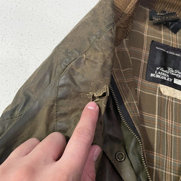 BRITTON Burghley Olive Wax Jacket We’ll Worn Distressed Size Large - Picture 10 of 13